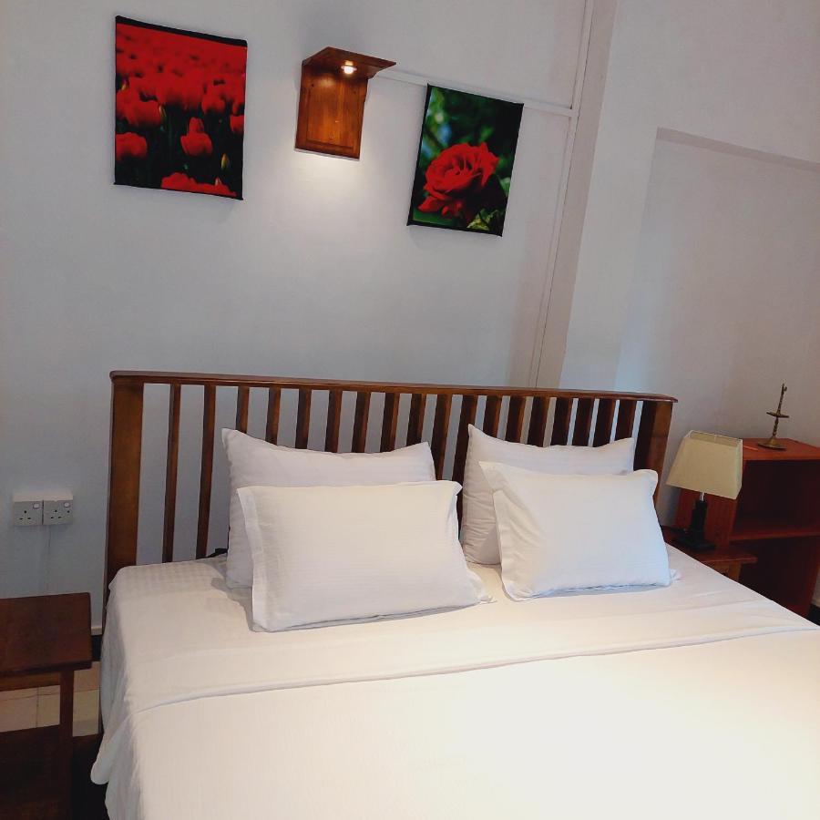 Golden Villa Kandy - "Free Pickup From Kandy " Extérieur photo